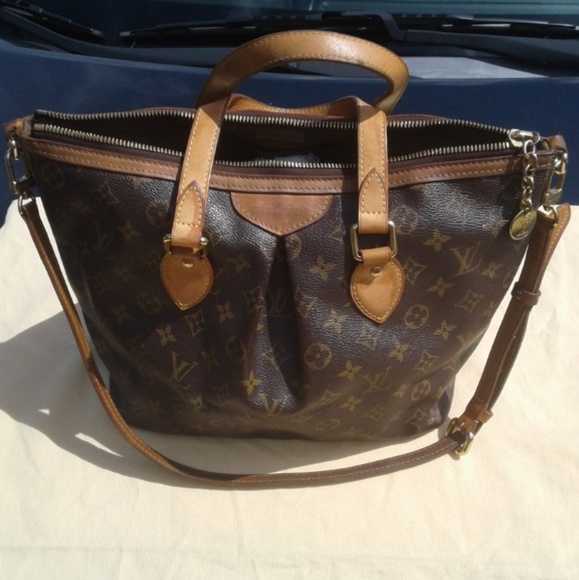 Louis Vuitton Handbags - Authentic Louis Vuitton Palmero PM with strap